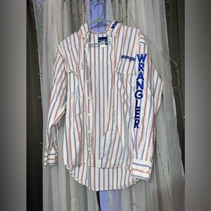wrangler button up size m/l